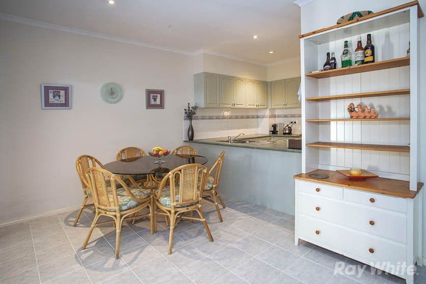 21 The Rise, Glen Waverley VIC 3150, Glen Waverley - Thumbnail 3