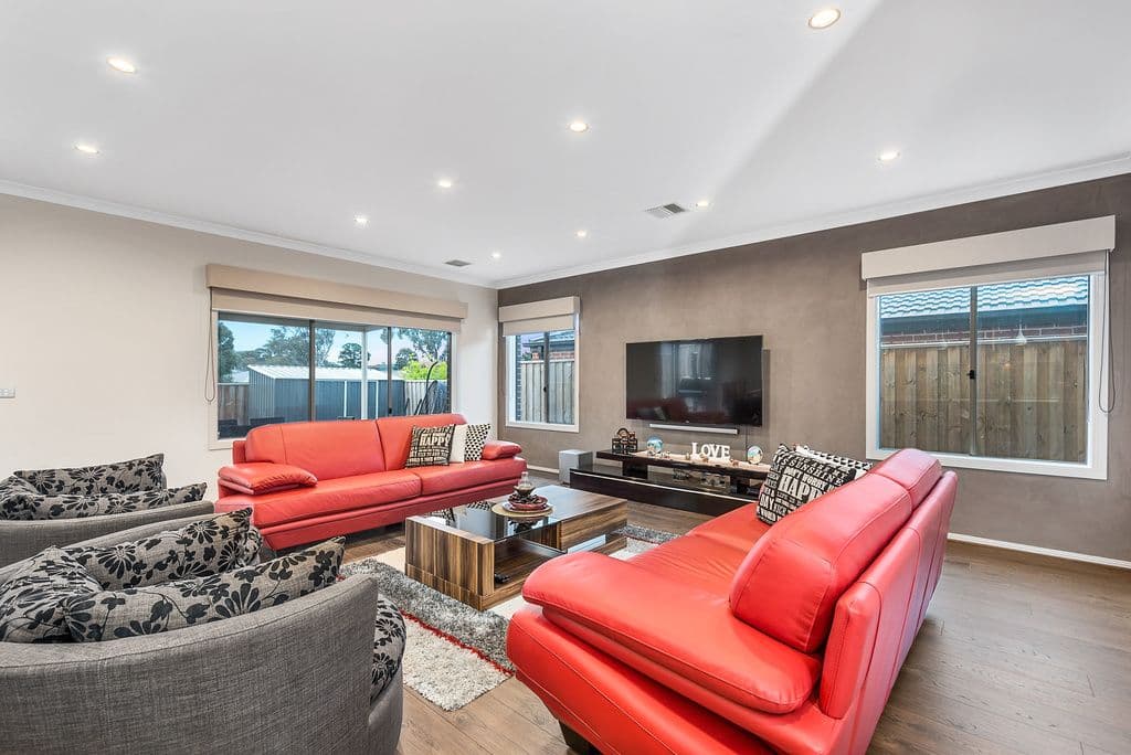 18 LE GREW Street, Croydon VIC 3136, Croydon - Thumbnail 2