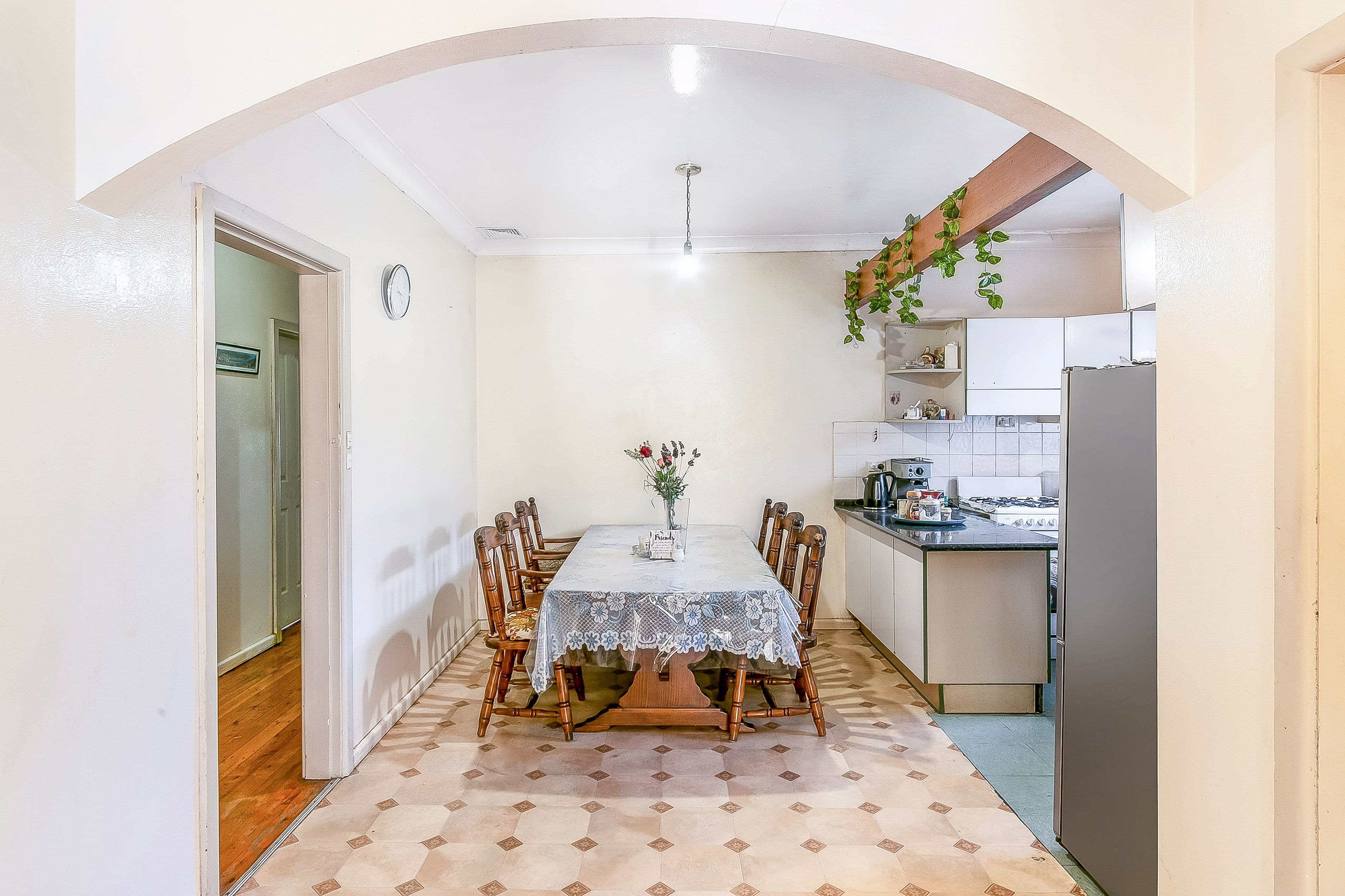 27 Mazarin Street, Riverwood - Thumbnail 2