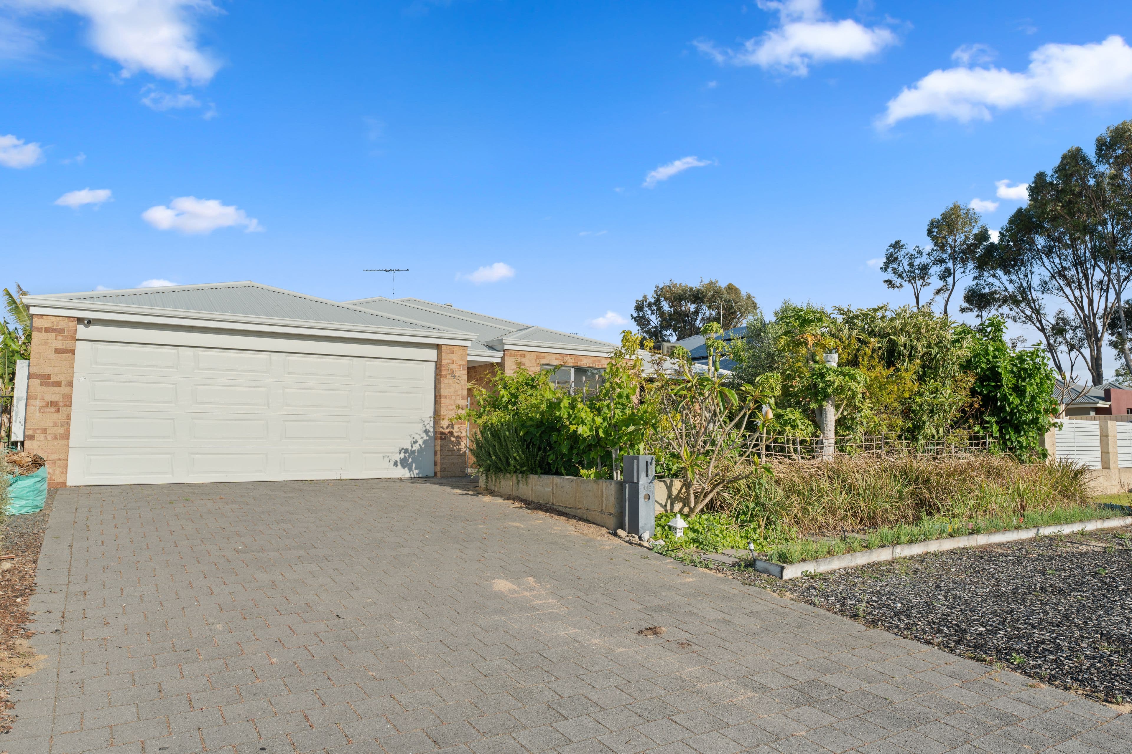 145 Arpenteur Drive, Baldivis WA 6171, Baldivis - Thumbnail 2