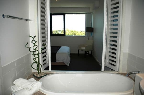 25 Dix Street, REDCLIFFE QLD 4020, Redcliffe - Thumbnail 7