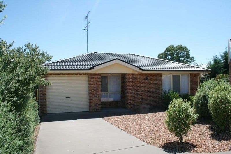 24 Julian Place, YASS NSW 2582, Yass - Image 1