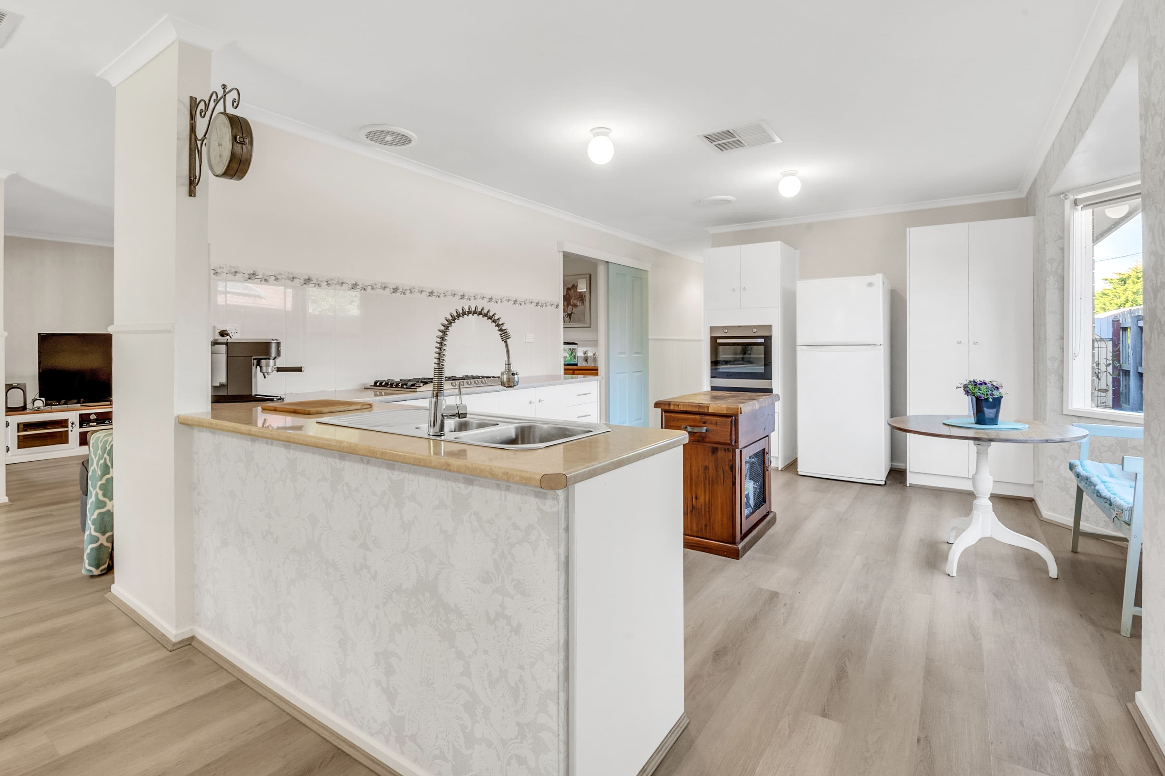 30 Longtown Court, Craigieburn VIC 3064, Craigieburn - Thumbnail 3