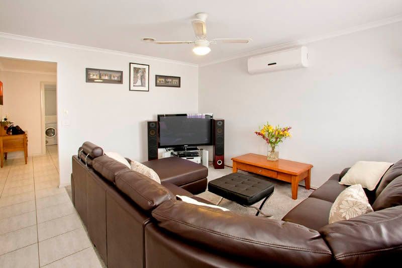4 Hollows Court, GROVEDALE VIC 3216, Grovedale - Thumbnail 2