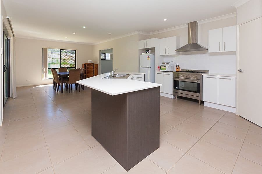 1 Lucy Court, Augustine Heights QLD 4300, Augustine Heights - Thumbnail 2
