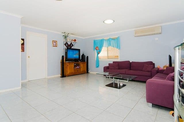 45 Julie Road, CAROLE PARK QLD 4300, Carole Park - Thumbnail 3