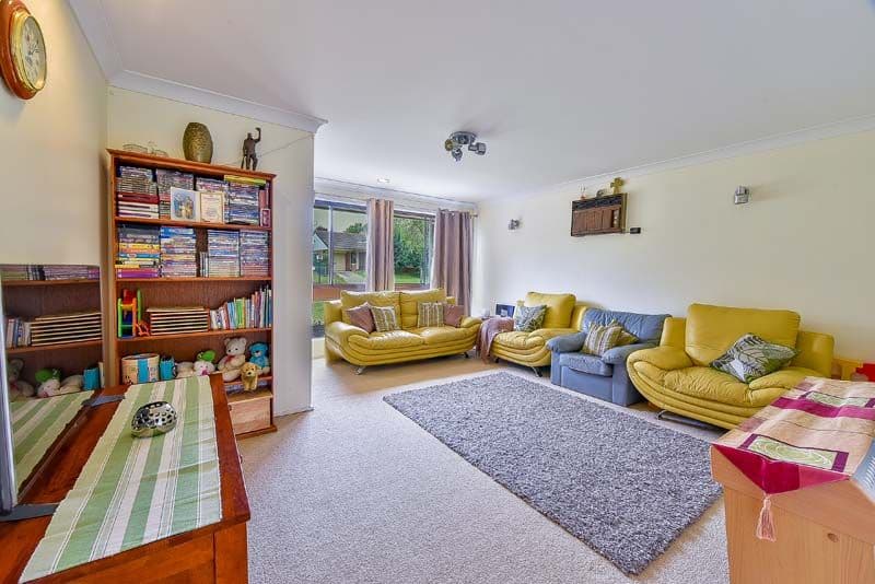 6 Kanangra Crescent, Ruse NSW 2560, Ruse - Thumbnail 2