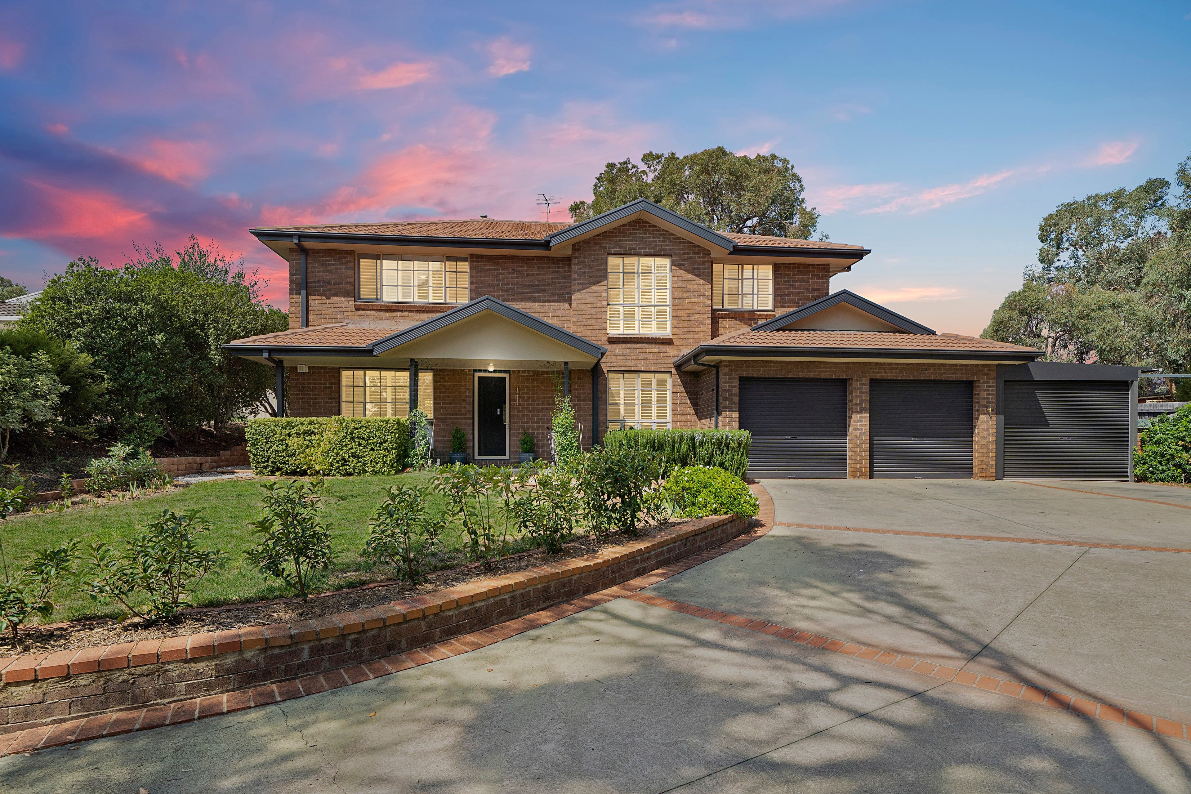 18 Nugent Close, Jerrabomberra - Image 1