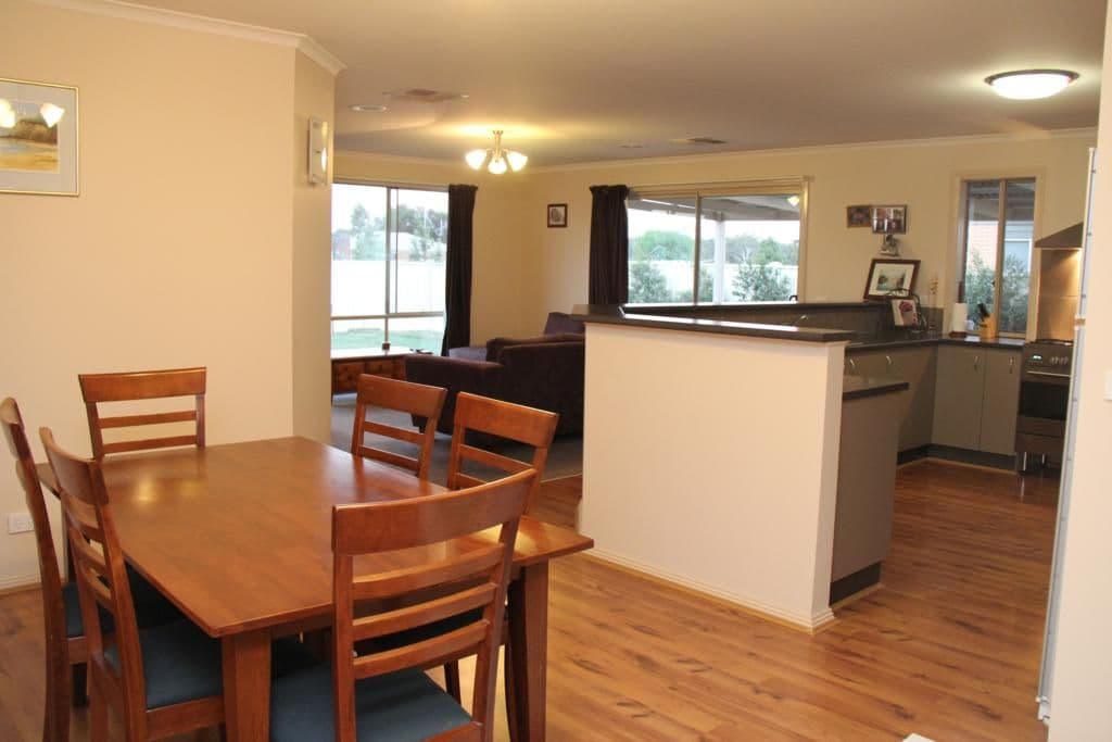32 Glenwill Drive, EPSOM VIC 3551, Epsom - Thumbnail 5