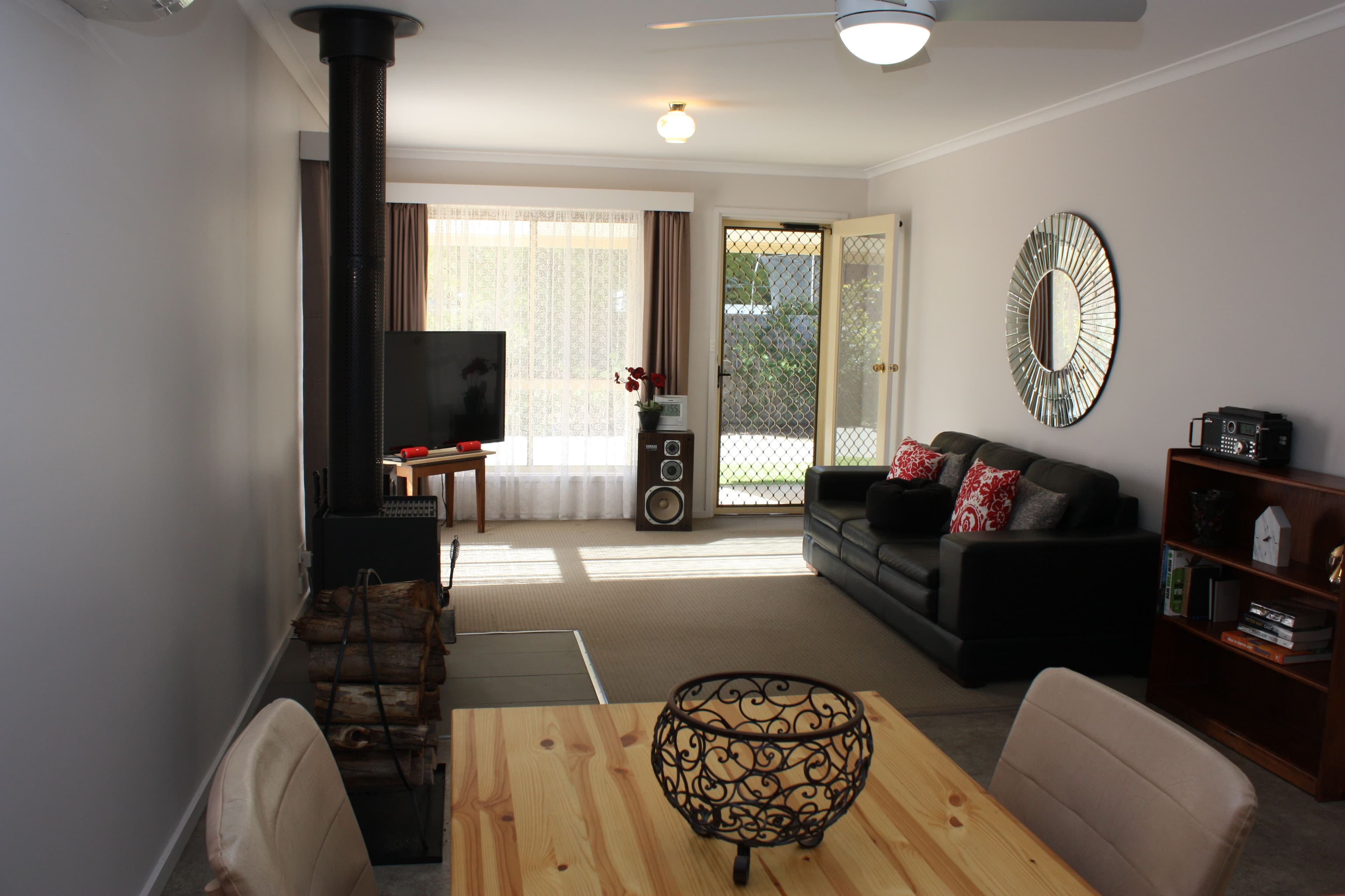 17 Victoria Street, Wahgunyah VIC 3687, Wahgunyah - Thumbnail 4