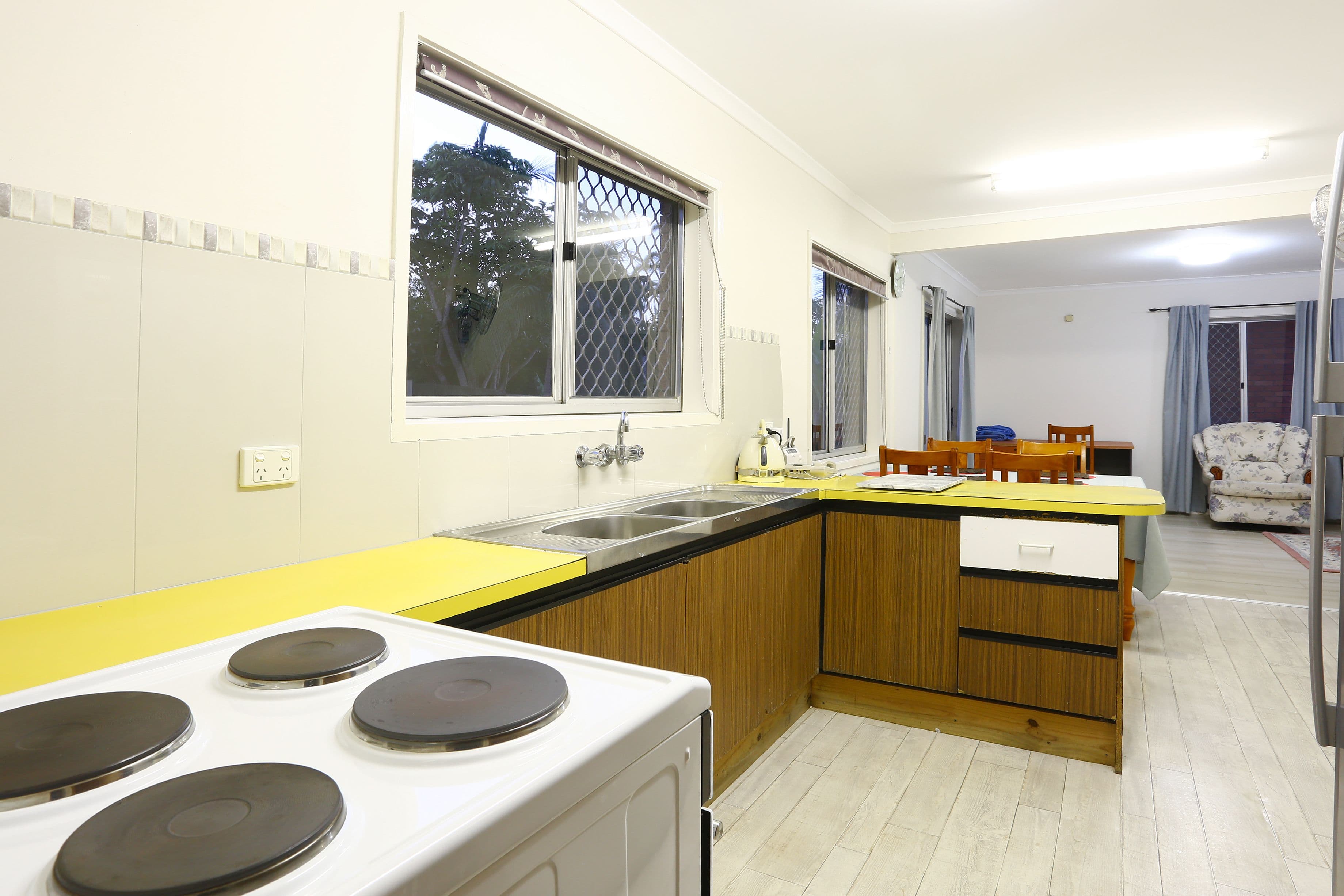37 Prince Street, Southport QLD 4215, Southport - Thumbnail 6