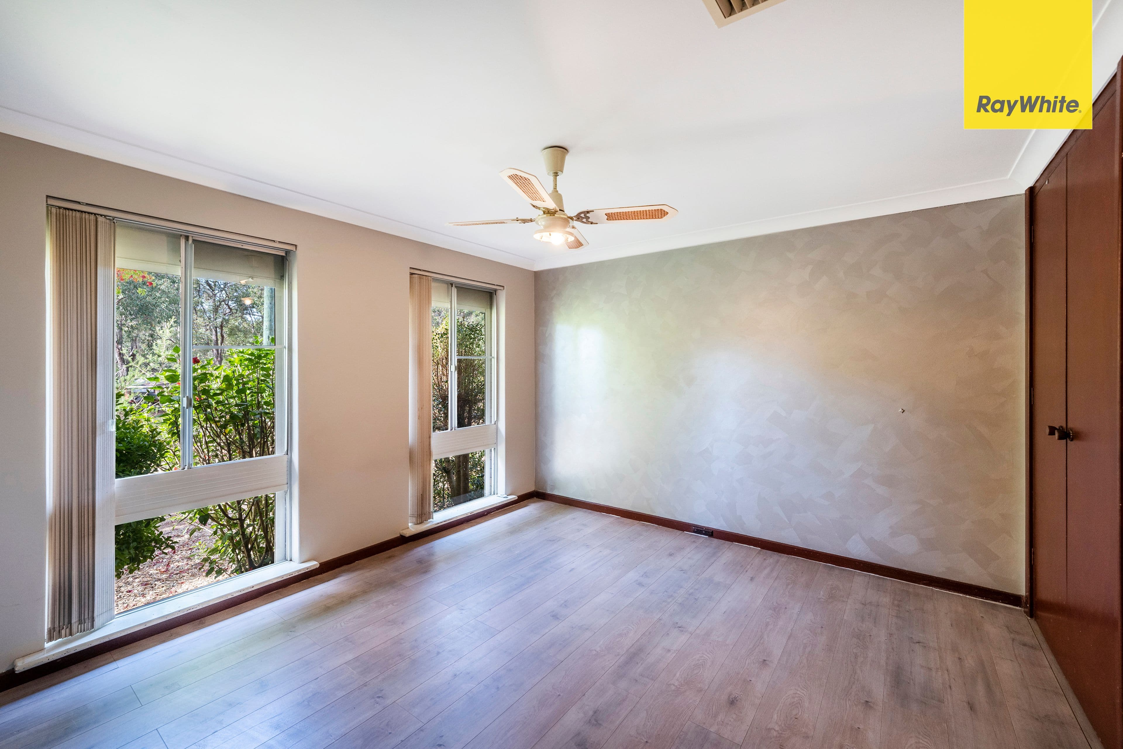 2 Grahame Street, Mount Helena WA 6082, Mount Helena - Thumbnail 2