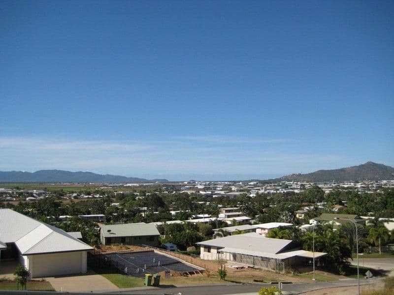 25 Kallanda Street, MOUNT LOUISA QLD 4814, Mount Louisa - Image 1