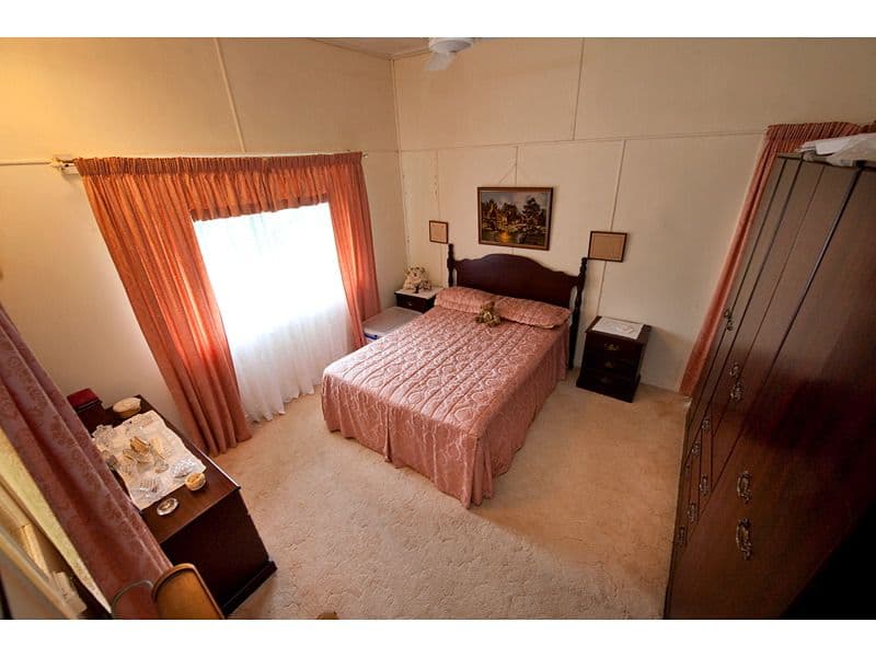 14 Tomkins Street, BERSERKER QLD 4701, Berserker - Thumbnail 8