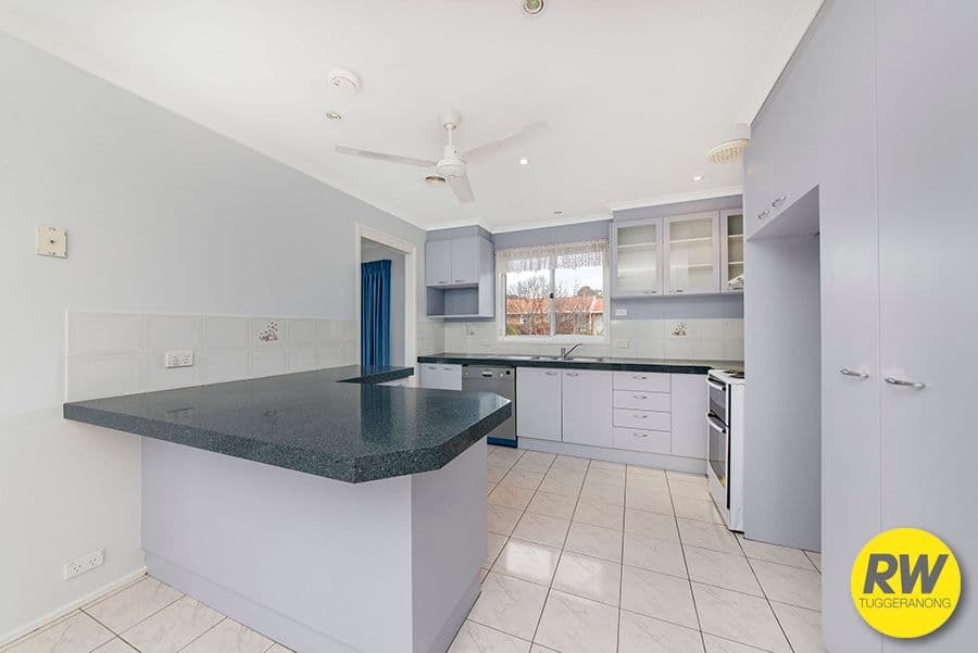 12 Chipperfield Circuit, GORDON ACT 2906, Gordon - Thumbnail 6