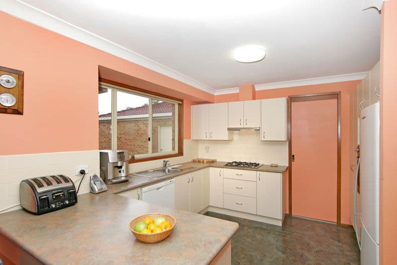 9 Lamb Close, BATEAU BAY NSW 2261, Bateau Bay - Thumbnail 2