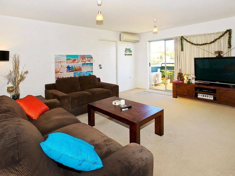 34 Woodcliffe Crescent, WOODY POINT QLD 4019, Woody Point - Thumbnail 2