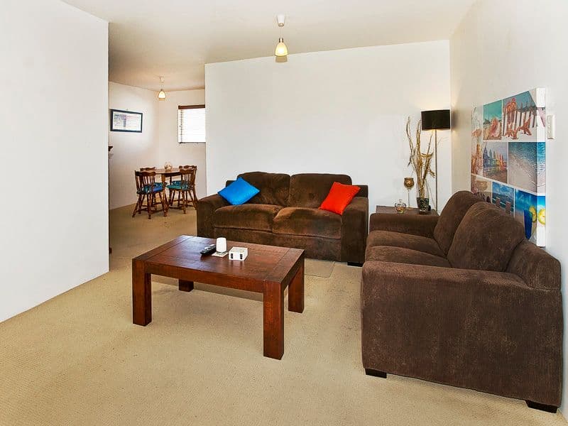 34 Woodcliffe Crescent, WOODY POINT QLD 4019, Woody Point - Thumbnail 3