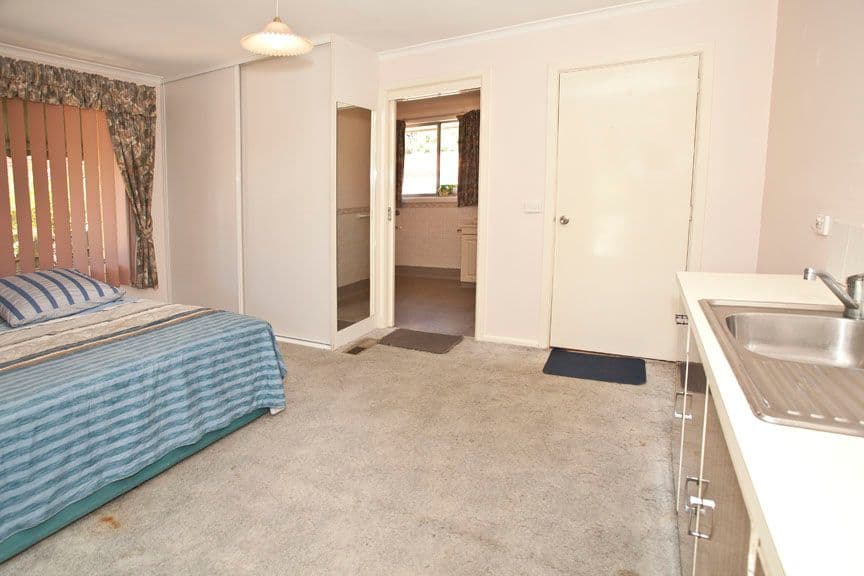 6 Bingley Avenue, NOTTING HILL VIC 3168, Notting Hill - Thumbnail 7