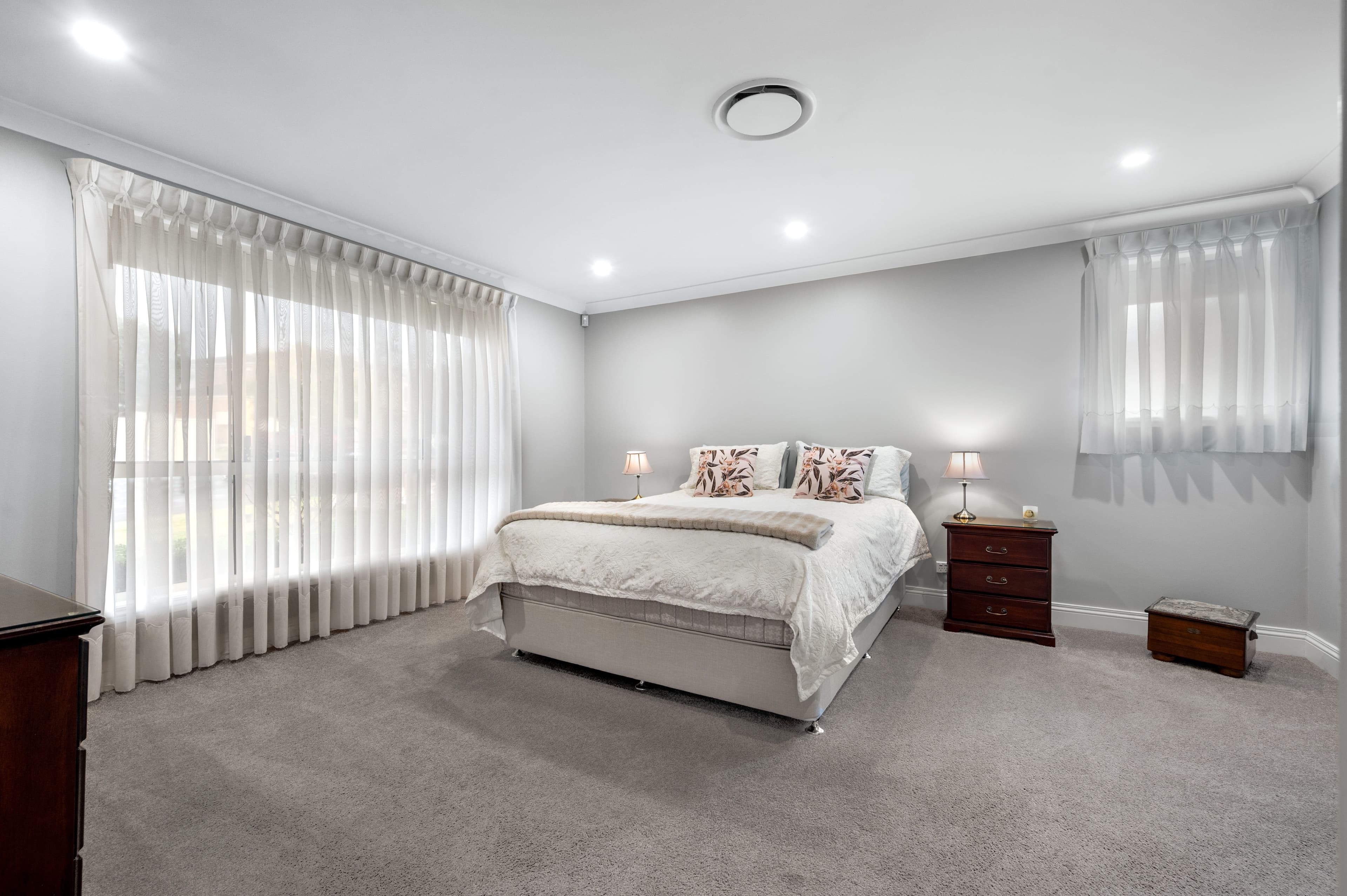 13 Denfield Circuit, St Helens Park NSW 2560, St Helens Park - Thumbnail 2