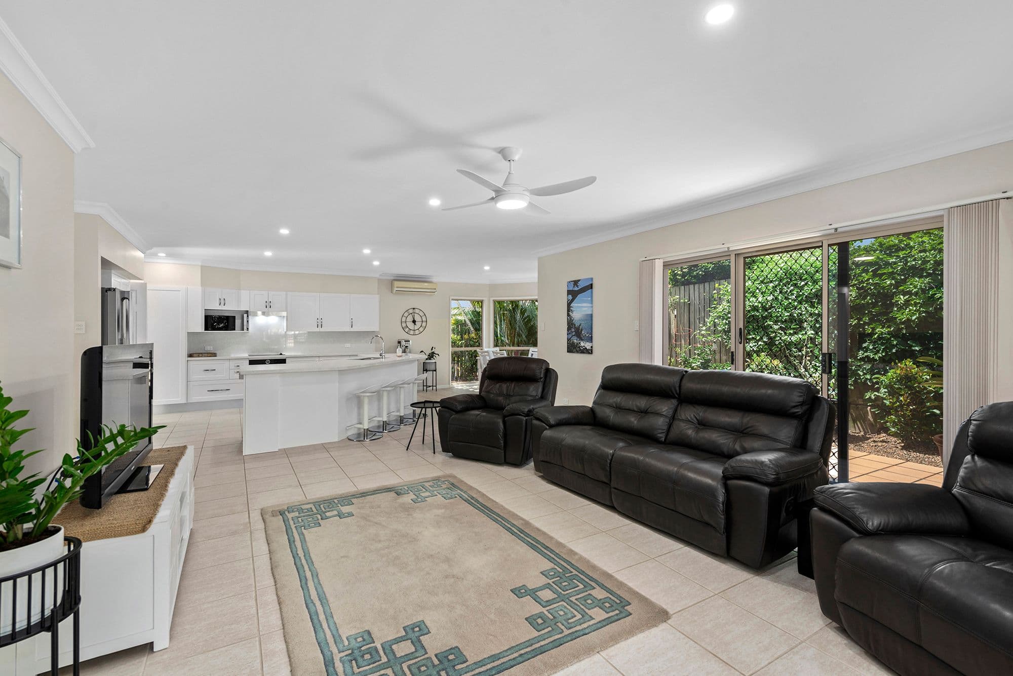 23 Edward Place, Sinnamon Park QLD 4073, Sinnamon Park - Thumbnail 6