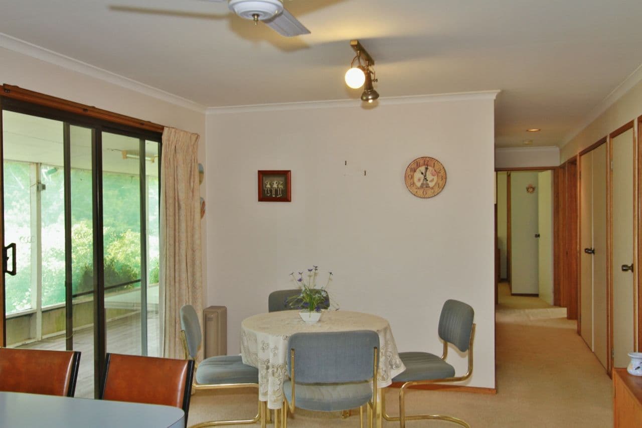 10 Craven Crescent, Heathcote VIC 3523, Heathcote - Thumbnail 4