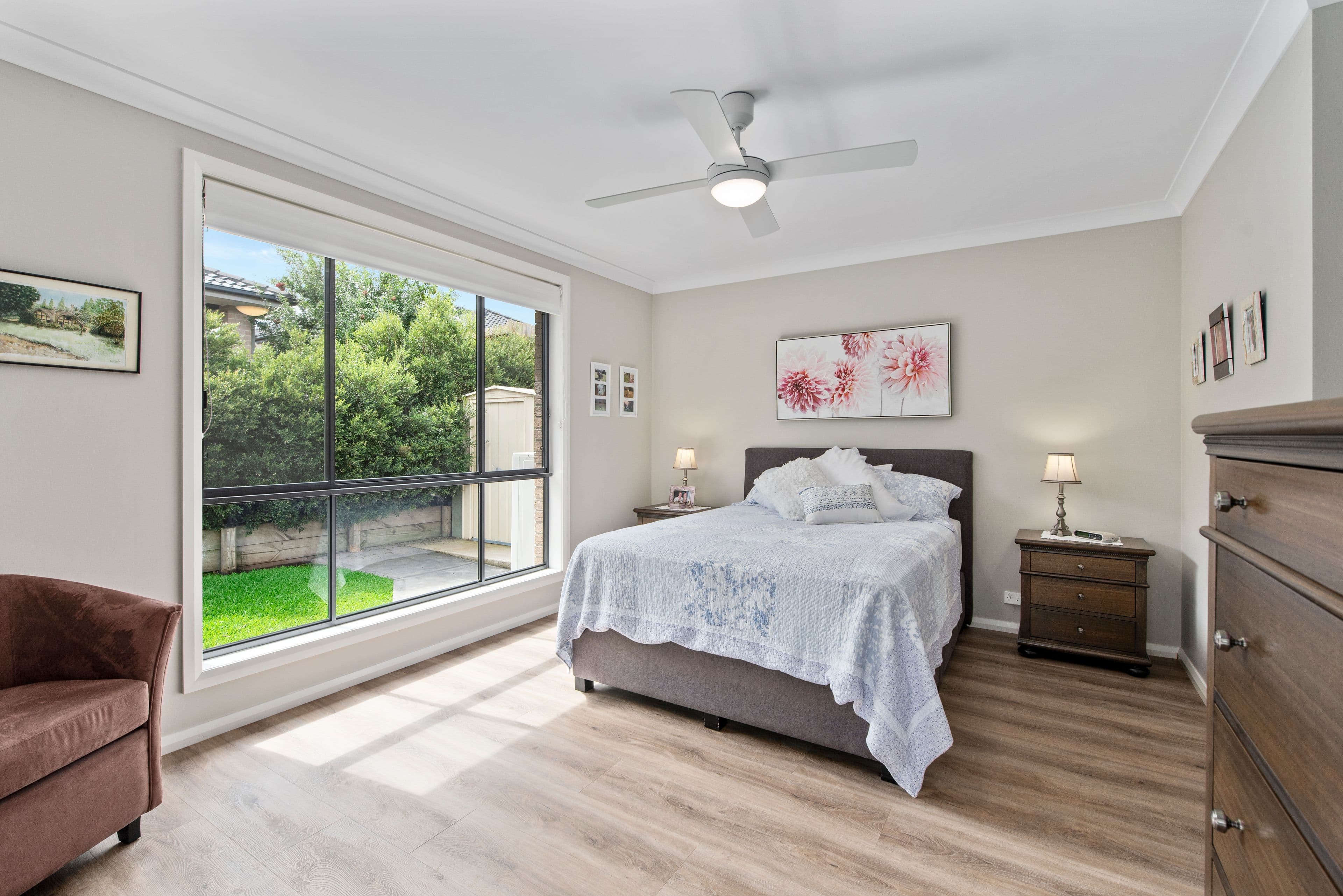 16 Hampshire Boulevard, Spring Farm - Thumbnail 7