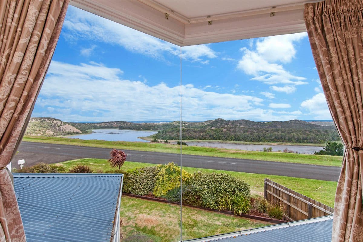 264 Lake View Road, Koroit VIC 3282, Koroit - Thumbnail 3