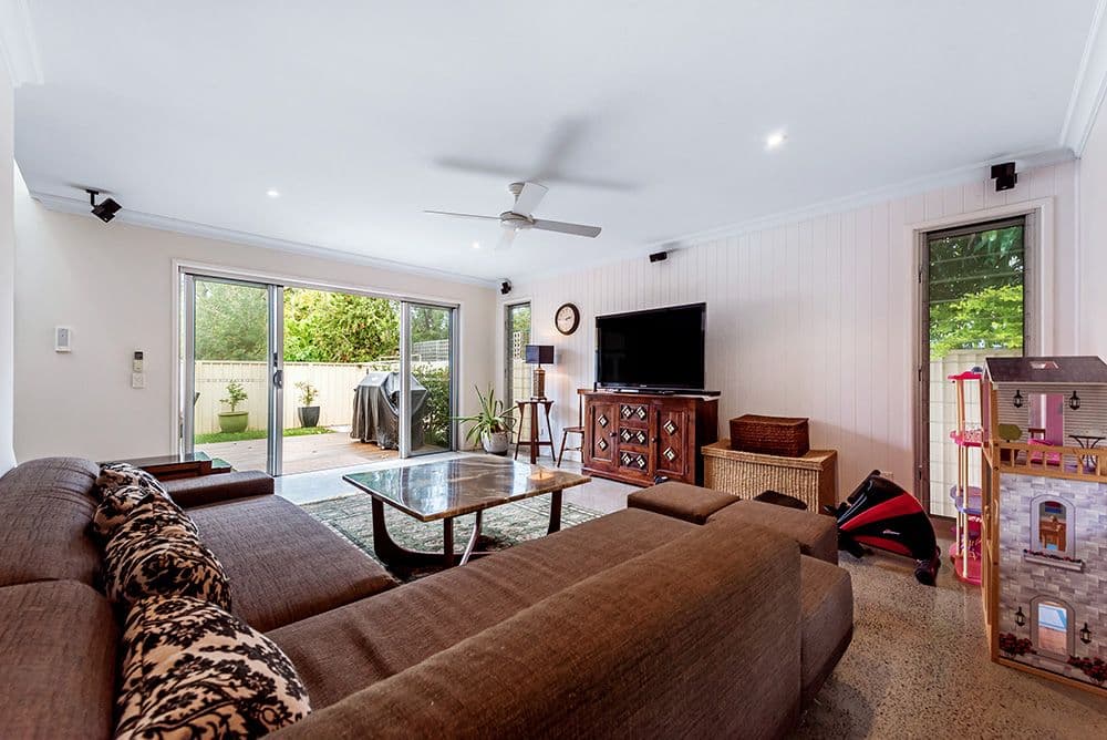 17 Naranga Avenue, Broadbeach Waters QLD 4218, Broadbeach Waters - Thumbnail 4