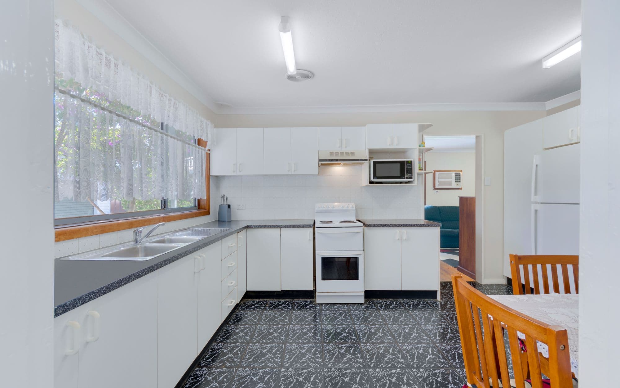 22 Brisbane Road, Campbelltown NSW 2560, Campbelltown - Thumbnail 2