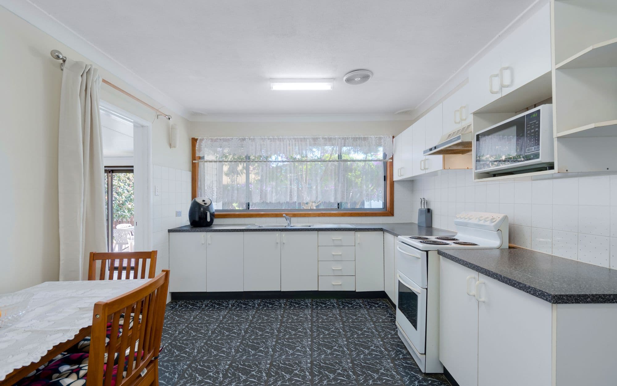 22 Brisbane Road, Campbelltown NSW 2560, Campbelltown - Thumbnail 3