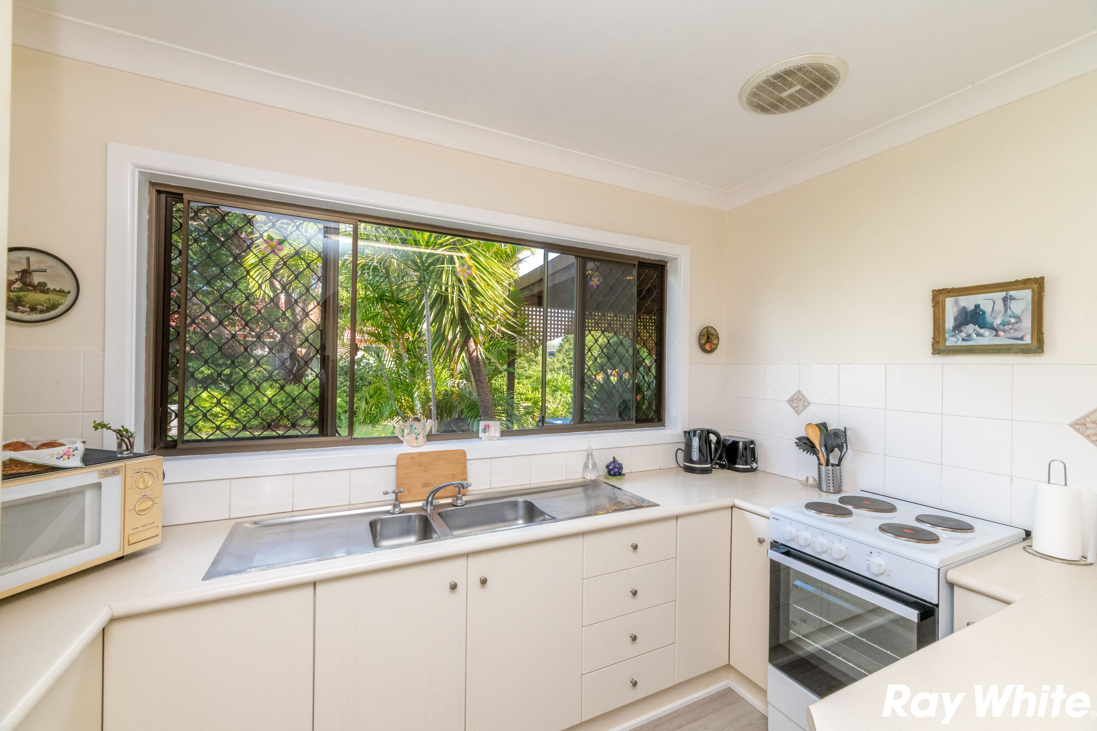 26 North Street, Tuncurry NSW 2428, Tuncurry - Thumbnail 3