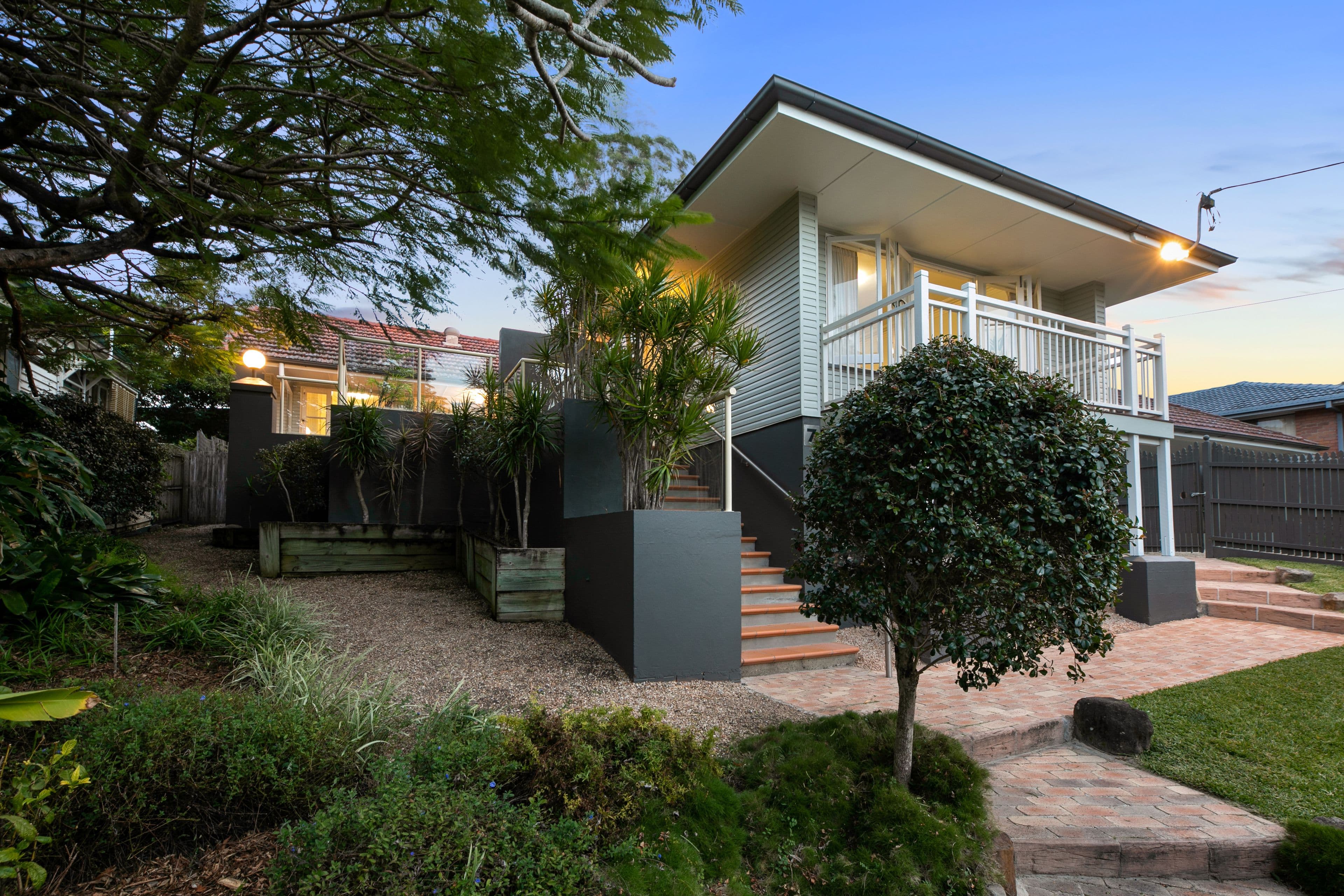 7 Almay Street, Kenmore QLD 4069, Kenmore - Thumbnail 2