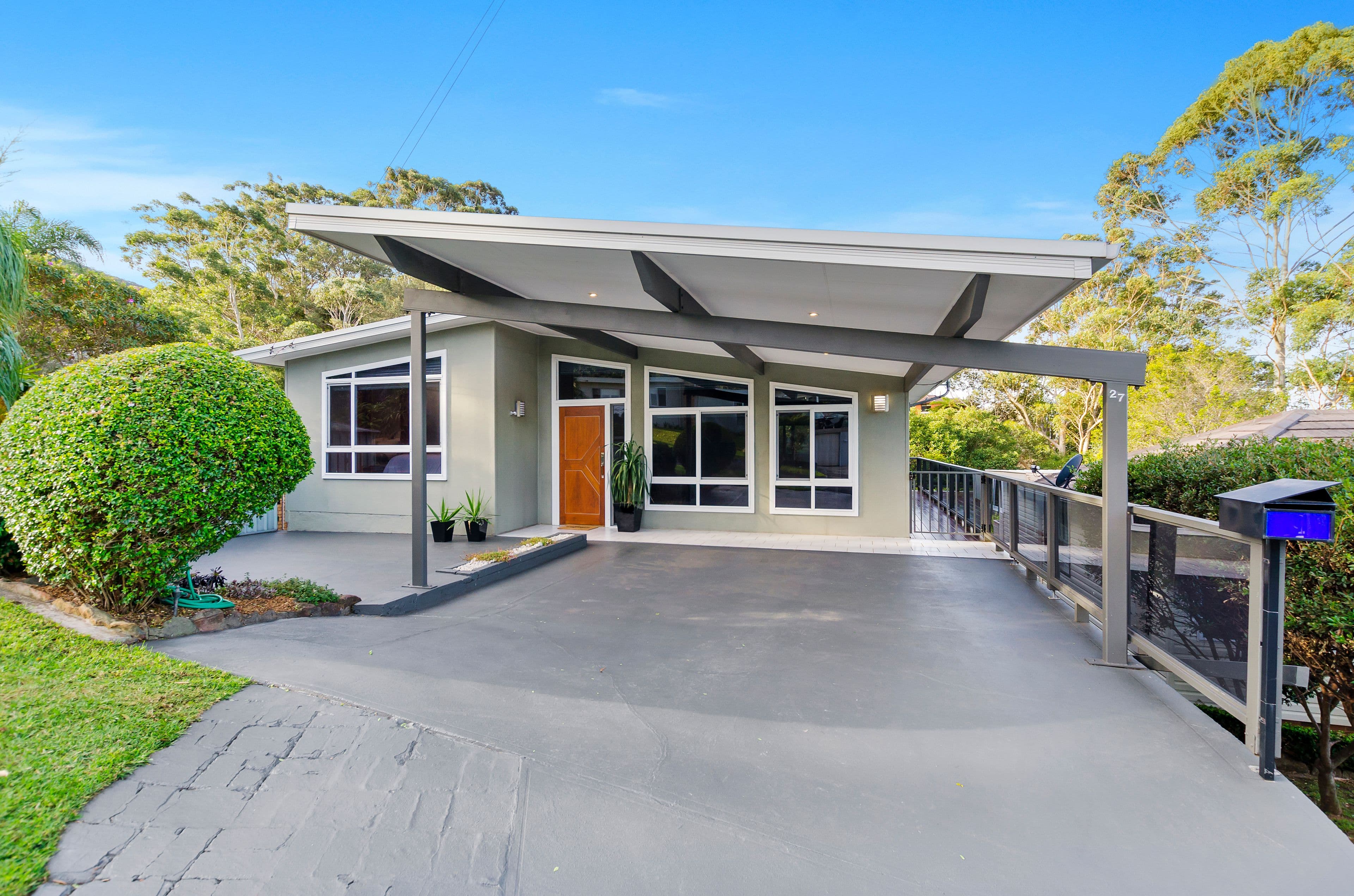 27 Arunta Drive, Thirroul - Image 1