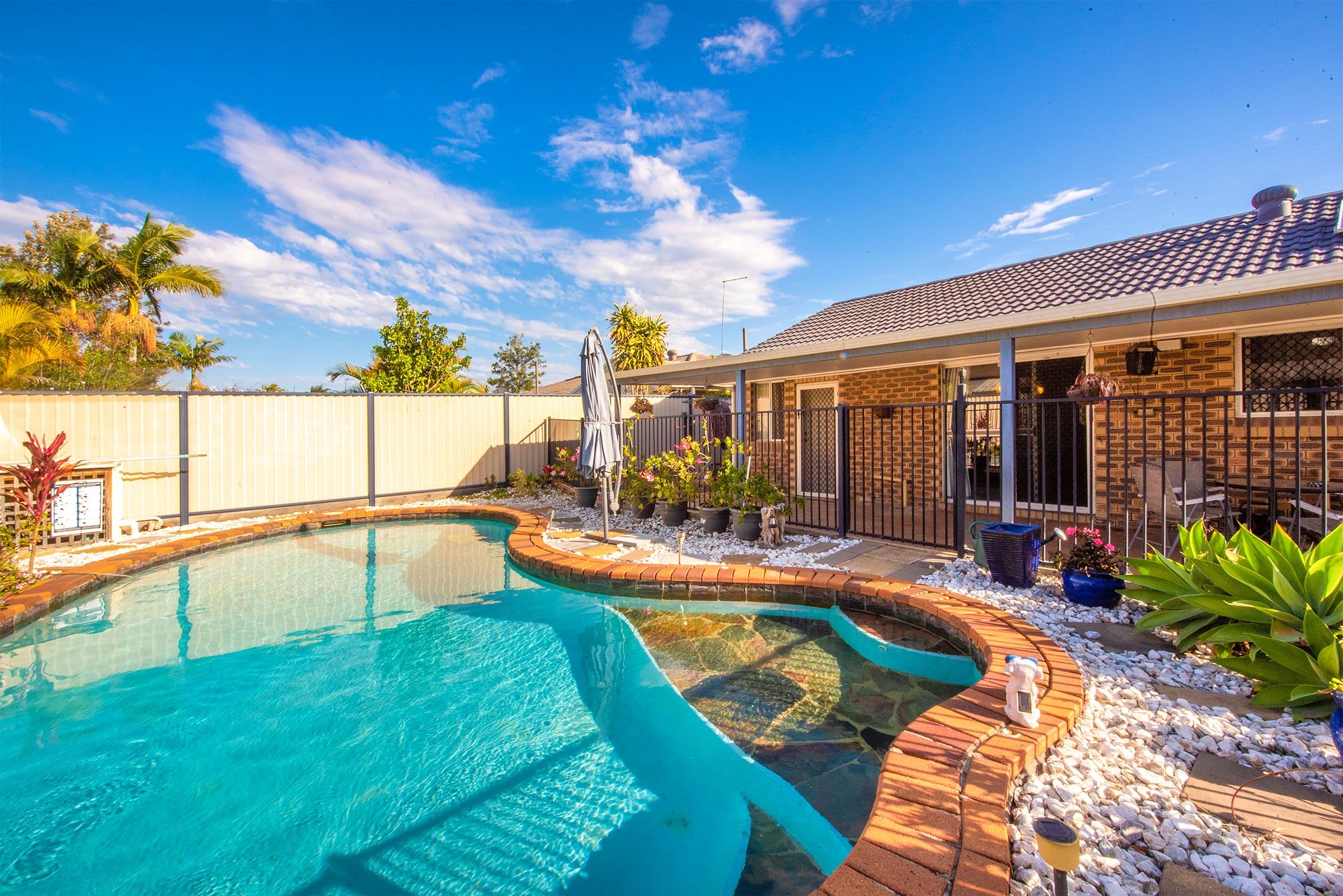 27 Glendevon Crescent, Mount Warren Park QLD 4207, Mount Warren Park - Thumbnail 3
