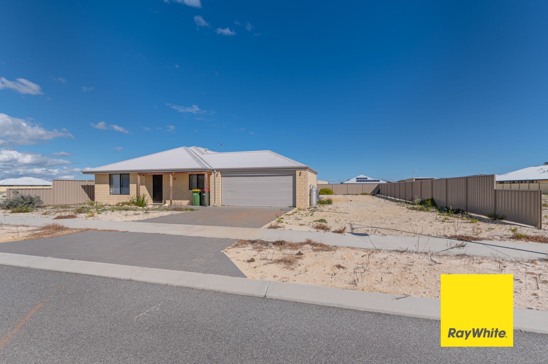 22 Hamelin Avenue, Lancelin WA 6044, Lancelin - Thumbnail 2
