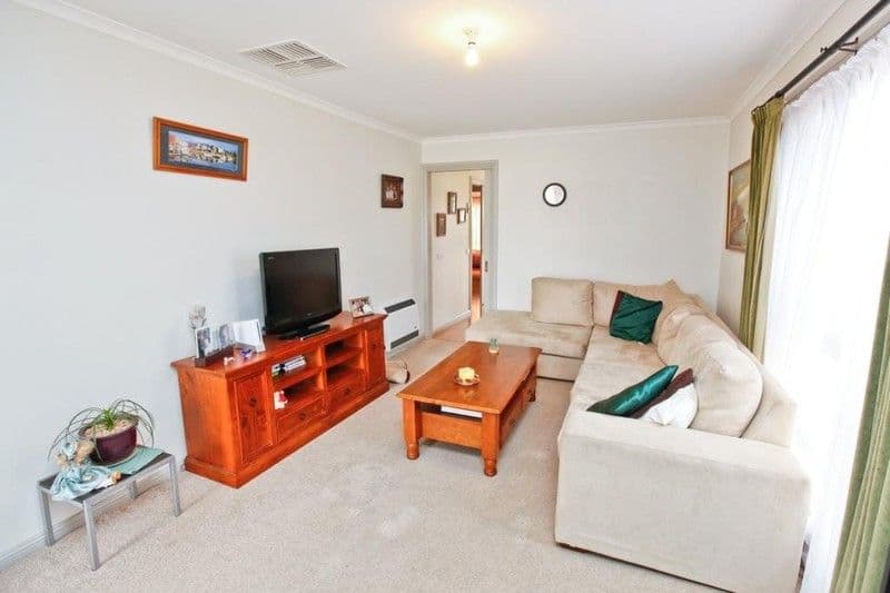 8 Rosedale Court, BURONGA NSW 2739, Buronga - Thumbnail 4