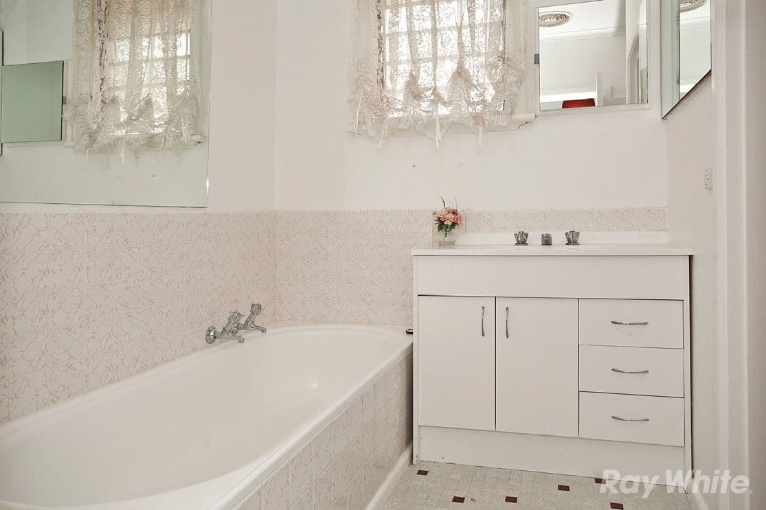 20 Campbell Street, GLEN WAVERLEY VIC 3150, Glen Waverley - Thumbnail 5