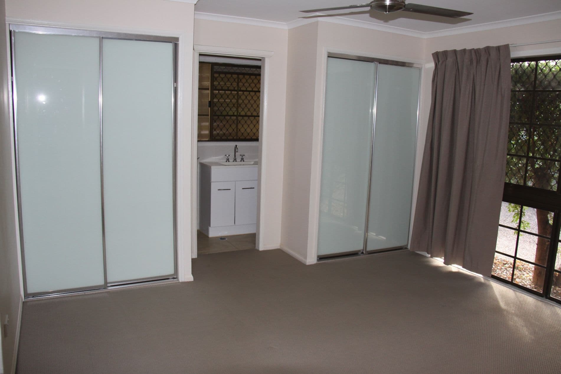 1 Creswell Court, Tannum Sands QLD 4680, Tannum Sands - Thumbnail 4