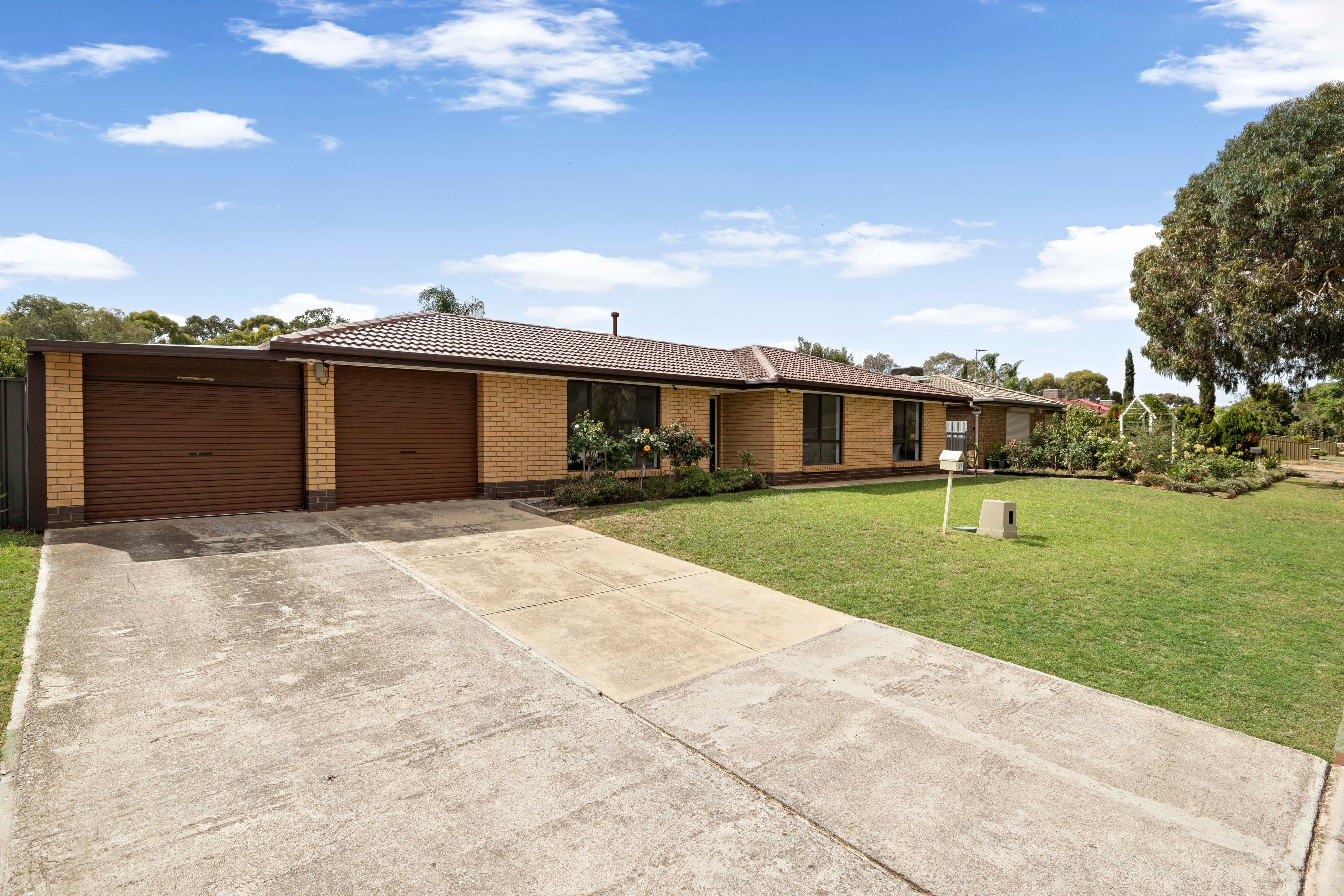 37 Swallow Crescent, Parafield Gardens SA 5107, Parafield Gardens - Thumbnail 2