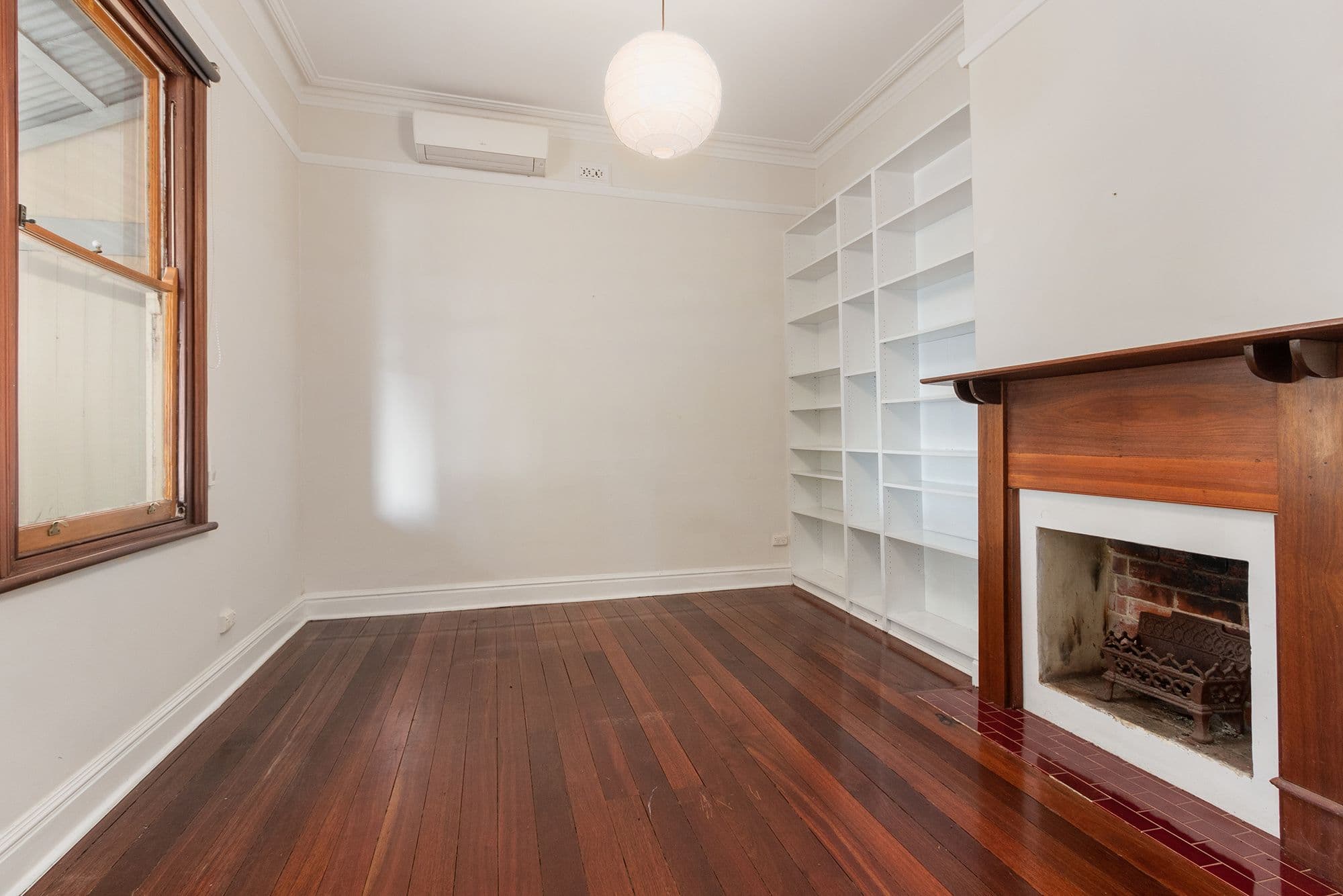 136 Anzac Terrace, Bassendean WA 6054, Bassendean - Thumbnail 3