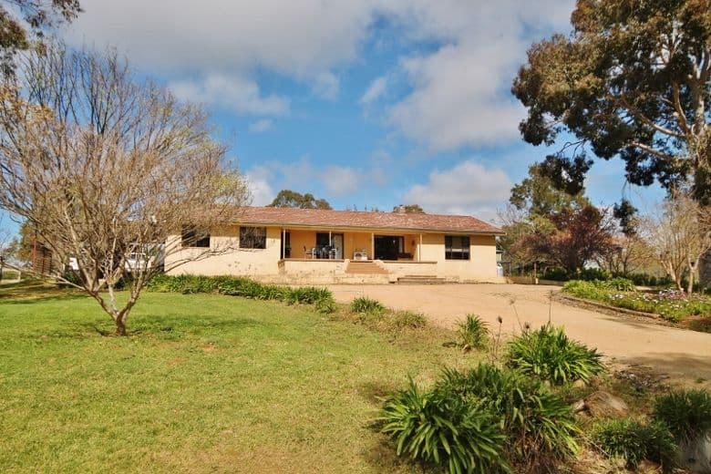 16 Reynolds Lane, YOUNG NSW 2594, Young - Image 1