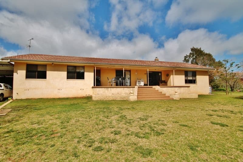 16 Reynolds Lane, YOUNG NSW 2594, Young - Thumbnail 2