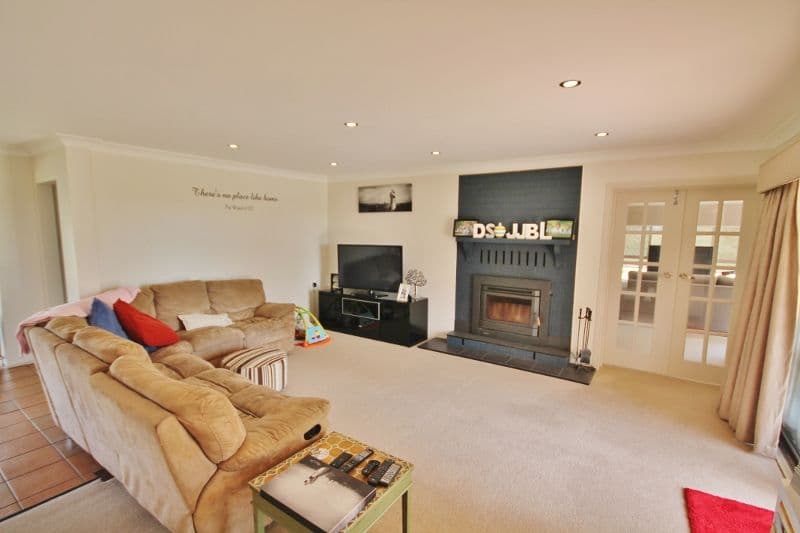 16 Reynolds Lane, YOUNG NSW 2594, Young - Thumbnail 3