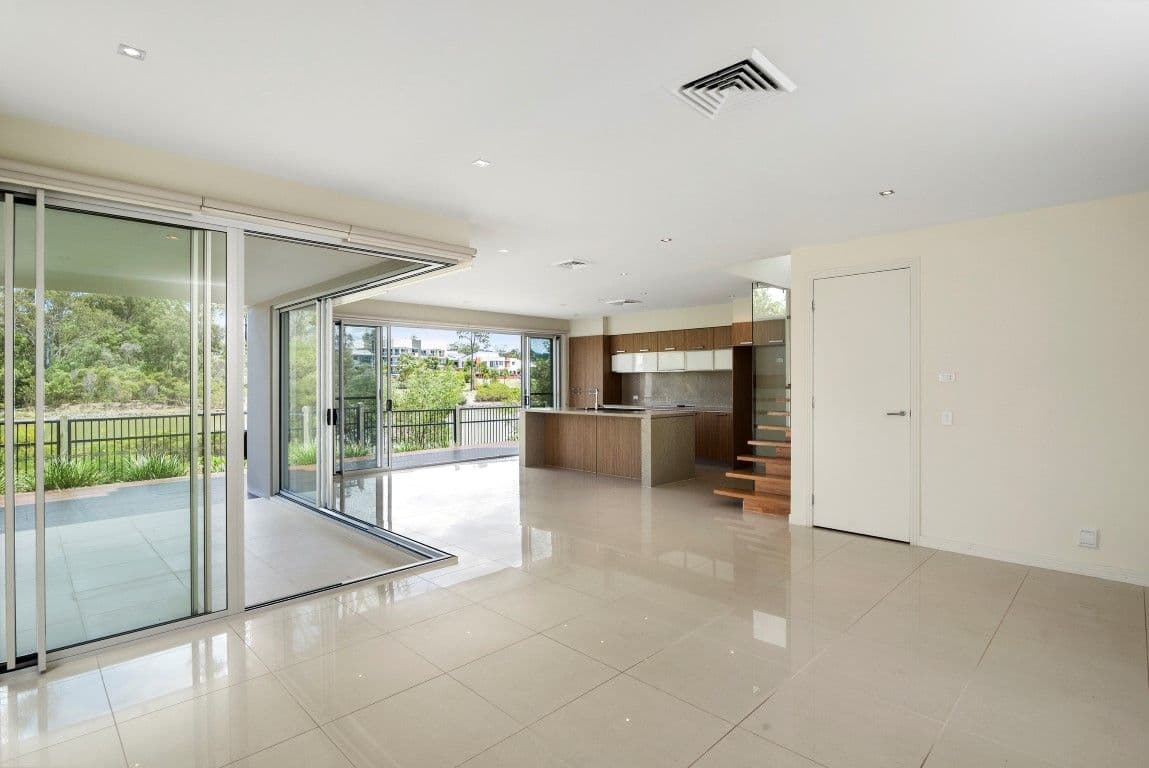 8 Cape Martin Lane, Varsity Lakes QLD 4227, Varsity Lakes - Thumbnail 7