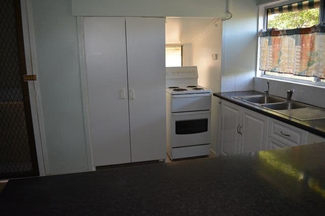 21 Rose Street, Blackall QLD 4472, Blackall - Thumbnail 3