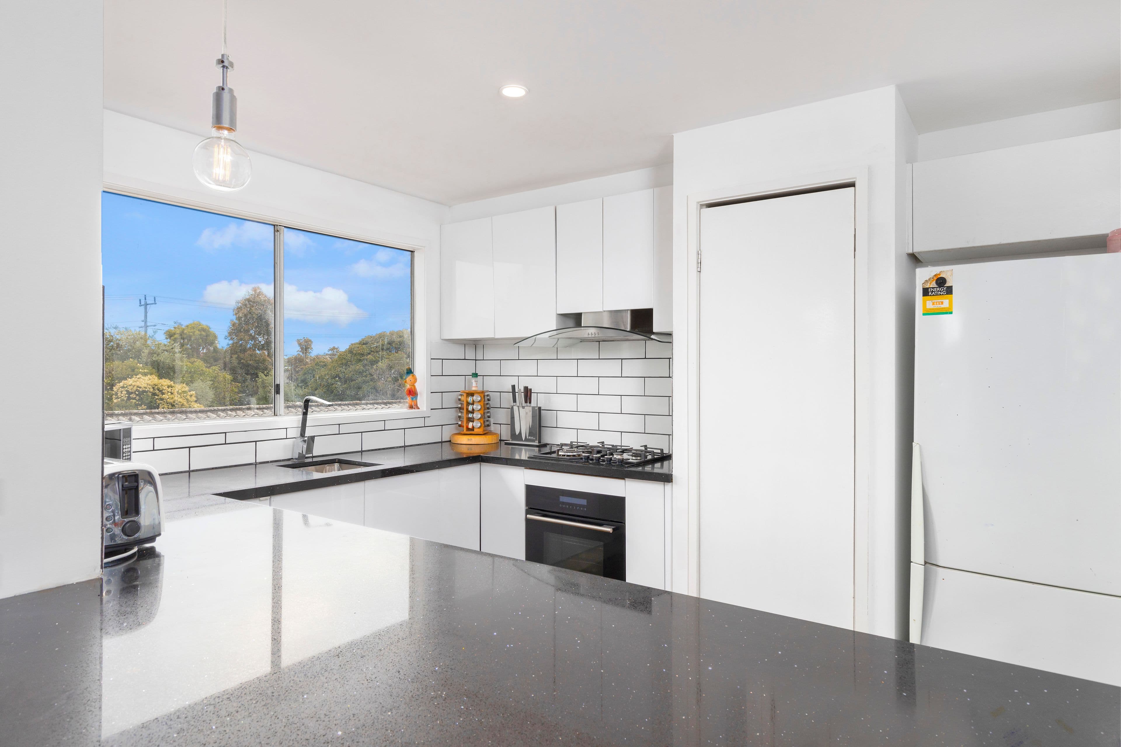 107 Seventh Avenue, Rosebud VIC 3939, Rosebud - Thumbnail 3