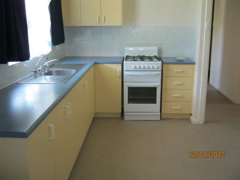 14 Burton Avenue, PARK HOLME SA 5043, Park Holme - Thumbnail 2