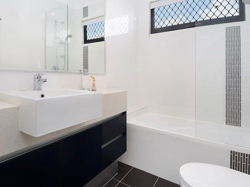49 Birdwood Road, Holland Park West QLD 4121, Holland Park West - Thumbnail 5