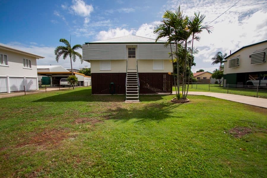 6 Hirst Street, HERMIT PARK QLD 4812, Hermit Park - Thumbnail 2